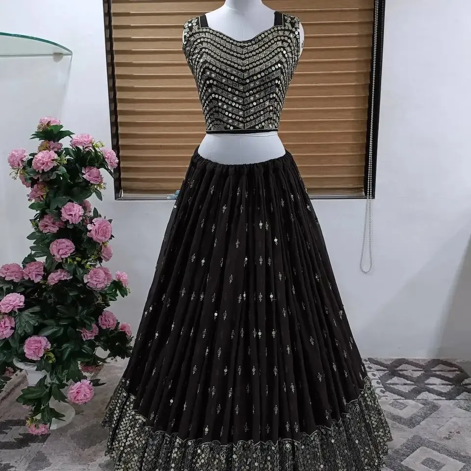 FULPARI wanita kustom desainer ungu pekerjaan berat gaun pernikahan India baru trendi gaya pengantin Lehenga manufaktur di India