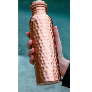 Bouteille en cuivre pur à finition naturelle écologique avec une grande capacité pour les voyages et le bureau - Product Image 1