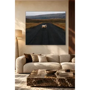 Impression sur toile de Fida White Ram sur route de terre déserte - Product Image 3
