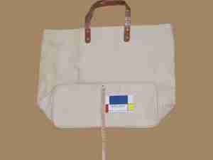 Rencontrez ces sacs, où la curiosité rencontre la valeur. - Product Image 4