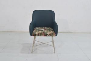 Silla de Comedor Moderna Tapizada en Tela y Madera de Teca para Oficina en Casa y Bar en Casa, Hecha a Mano, Venta al por Mayor - Product Image 3