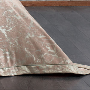 ชุดเครื่องนอนกูซิด ANGORA ลายทาง 4 ชิ้น ผ้าเชนิลล์ทอ 100% ป้องกันไรฝุ่น ซักได้ ขนาดคิงไซส์ สำหรับใช้ในบ้าน ผลิตจากตุรกี - Product Image 6