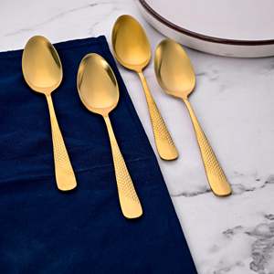 Cucharas de Acero Dorado Martillado (Juego de 4) Ecológicas Desechables con Mango Largo de Madera, Capacidad de 10ml, Diseño Clásico para Fiestas - Product Image 5