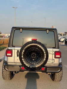 Occasion 2023 pour Levin Sahara Berline Cuir Clair R21 Turbo Conduite à Gauche Moteur Essence 2.0L V4 Transmission Automatique Panoramique - Product Image 3