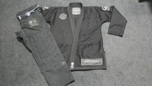 Jitsu GI ชุดกิโมโนขาสั้นฝึกศิลปะการต่อสู้ปรับแต่งได้ตามต้องการ - Product Image 2