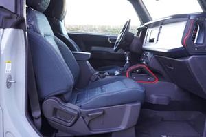 FORD BRONCO HERITAGE EDITION 2023 D'OCCASION CÔTÉ GAUCHE/D'OCCASION CÔTÉ DROIT - Product Image 2