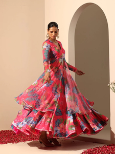 Ensemble Anarkali Lehenga imprimé floral rose avec couches évasées et dupatta – Tenue ethnique de créateur pour mariage, fête et occasions festives - Product Image 5