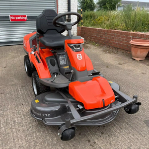 เครื่องตัดหญ้า Husqvarna Combi 112 แบบนั่งขับ ขับเคลื่อน 4 ล้อ เบนซิน 196 ซีซี ใบมีดโรตารี่ พร้อมระบบทำปุ๋ยหมัก ถังเก็บหญ้าด้านหลัง ความจุ 150 ลิตร - Product Image 1