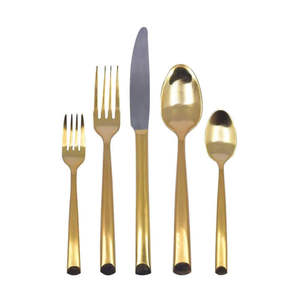 Juego de cubiertos de acero inoxidable de 5 piezas chapadas en oro ecológicas con asas pulidas para un aspecto americano moderno de alta calidad - Product Image 1