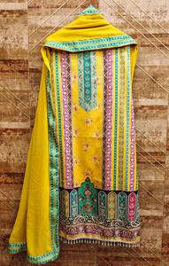 Costumes ethniques en soie pakistanaise Georgette en mousseline de soie avec impressions numériques complexes pour des occasions spéciales - Product Image 4