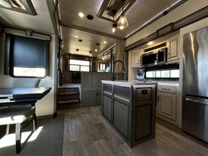 K-e-y-s-t-o-n-e M-o-n-t-a-n-a 3791RD d'occasion 2022 prêt à la vente - Product Image 5