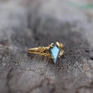 Anillo de piedra labradorita Plata de Ley 925 sólida 18K chapado en oro para mujer compromiso boda Navidad día regalo anillo joyería fina - Product Image 1