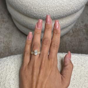 Bague de fiançailles en or plaqué 18 carats avec diamant ovale de 2,50 carats F VVS2 VVS1 cultivé en laboratoire, certifié IGI, ensemble de luxe pour mariée - Product Image 3