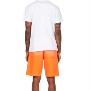 Ensemble t-shirt et short pour hommes doux et tendance Fabrication sur mesure OEM-Idéal pour une tenue décontractée et active - Product Image 3