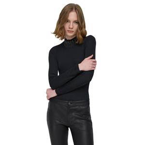 Top Deportivo Informal Hecho de Tela de Lona Resistente - Product Image 4