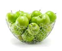 Corbeille à fruits décorative en métal avec un design artistique, idéale pour embellir les centres de table de la salle à manger et la décoration de la cuisine
