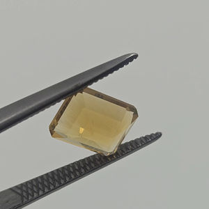 พลอยซิทรินธรรมชาติทรงแปดเหลี่ยมขนาด 6x8 มม. สีเหลืองขัดเงา คุณภาพสูง ราคาขายส่งจากโรงงานต่อกะรัต - Product Image 1