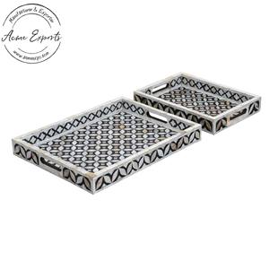 Bandeja con incrustaciones de hueso floral blanco y negro hecha a mano con asas, bandeja decorativa elegante para servir para exhibición de mesa de cocina casera - Product Image 2
