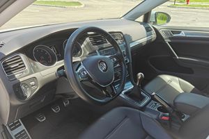Volkswagen Golf Alltrack S USADO de 2019 - Product Image 4