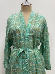 ชุดกิโมโนผ้าไหมอินเดียสำหรับผู้หญิง สไตล์วินเทจ ชุดเดรสยาวลายดอกไม้ แต่งผ้าลูกไม้ ระบายอากาศได้ดี แห้งเร็ว เหมาะสำหรับฤดูร้อน ชุดคลุมสำหรับเจ้าสาวและสตรีมีครรภ์ แบบผูกด้านหน้า - Product Image 3