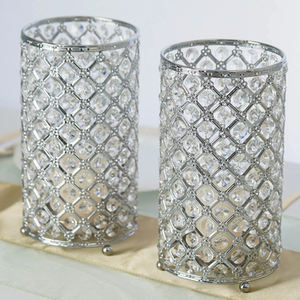 Ensemble élégant de 2 bougeoirs ronds en cristal Accents perlés argentés Parfait pour les bocaux à bougies de décoration intérieure et extérieure - Product Image 1