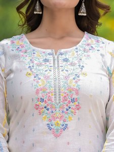คอลเลกชันประจำชาติของผู้หญิงสุดพิเศษพร้อมที่จะสวมใส่ชุดเสื้อคุร์ตาผ้าฝ้ายแท้ปักลายดอกไม้พร้อมชุดเสื้อผ้า - Product Image 6