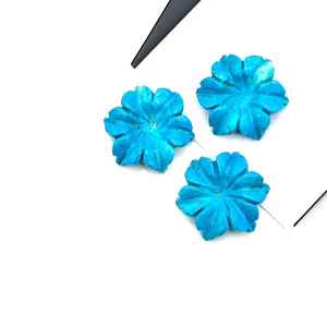 Piedra de Turquesa Azul Natural Tallada a Mano, Gema de Flor de Cristal, Joyería Floral - Product Image 3