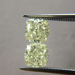 เบาะเพชร1.26กะรัตสีเหลืองแฟนซีธรรมชาติทรงหลวม VVS1ยอดเยี่ยมสำหรับทำเครื่องประดับ - Product Image 1