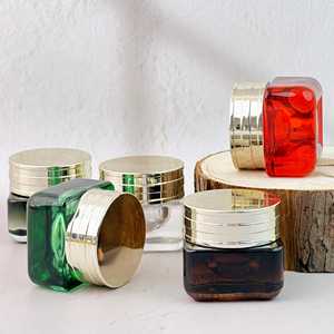 Vasetti di Lusso in Vetro Quadrati con Coperchi Dorati, Contenitori Cosmetici Ricaricabili per Skincare, Creme Viso e Balsamo Labbra - Product Image 5