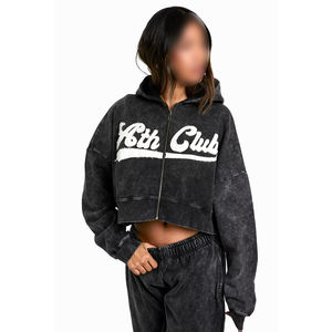 Sweat à capuche court pour femme de haute qualité Style de rue surdimensionné en noir en polaire ou en éponge française avec logo avant - Product Image 1