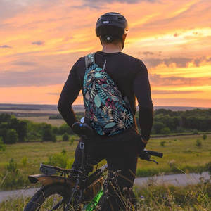 Bolso Bandolera de Nailon Ecológico con Diseño Ligero y Ajuste Cómodo - Product Image 6