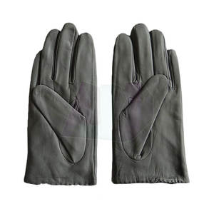 ถุงมือหนังแท้ระดับพรีเมียม ระบายอากาศได้ ถุงมือยาวถึงข้อมือ ฤดูหนาว ให้ความอบอุ่น สัมผัสนุ่ม งานฝีมือที่ทนทาน สำหรับสวมใส่ในชีวิตประจำวันกลางแจ้ง - Product Image 3