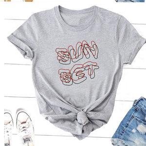 T-shirt personnalisé pour femme avec étiquette gratuite et étiquettes pivotantes Méthode d'impression numérique couleur en option - Product Image 5