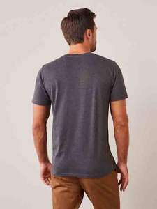 Camiseta de moda para hombre, proveedor de atuendo personalizado para salón, gimnasio, viaje, ropa de calle diaria, ropa cómoda al por mayor - Product Image 3