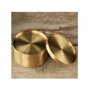 Sous-verres en métal vierge en laiton doré, Design géométrique créatif de haute qualité, support de verre en métal découpé au Laser, Offre Spéciale - Product Image 3