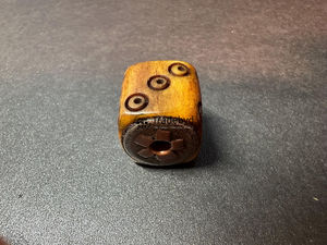 Dés polyédriques en os de qualité supérieure, moulés, écologiques, durables, 7 pièces pour les jeux de rôle, les jeux de société, les collectionneurs, Tradebyd - Product Image 4