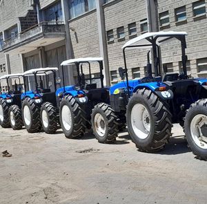 Certifié EPA & CE 140hp tracteurs agricoles New Hollands équipement à roues de marche livraison gratuite moteur de composant de base - Product Image 1