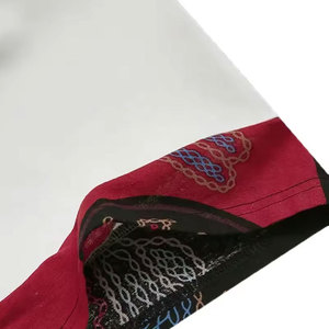 T-shirts Streetwear 100% coton personnalisés pour hommes T-shirts surdimensionnés à col haut et à épaules tombantes avec impression unie - Product Image 4