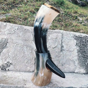 Cuerno para beber de ágata genuina seguro para alimentos de alta demanda Cuerno para beber vikingo con soporte de cuero de Crescent Crafts - Product Image 1