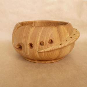 Cuenco de hilo de madera de mesa, soporte de almacenamiento de hilo de alta calidad, color caramelo brillante, forma pequeña, tejido redondeado y cuenco de hilo de ganchillo - Product Image 3