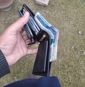 Genuine <b>Leather</b> RFID Blocking Candy Open Vintage Short <b>Wallet</b> for <b>Men</b> Polyester Lining Meeting Daily Use - Product Image 3