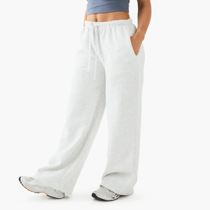 OEM/ODM 100% algodón 300 GSM ropa informal ligera pantalones de chándal holgados logotipo personalizado impreso pantalones de chándal de pierna ancha para mujer - Product Image 5