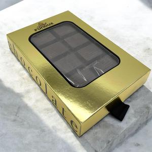 Barras de chocolate con leche sólida de alta calidad de pavo relleno de crema de pistacho - Product Image 2