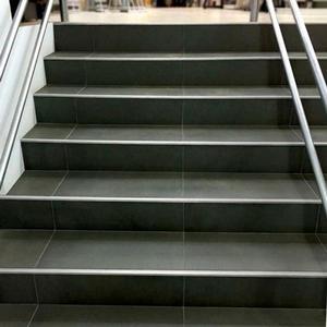 Aluminum Step Edge <b>Protector</b> MXBOE-035 1.5x3in 1.52m C.20 Profile - Product Image 5