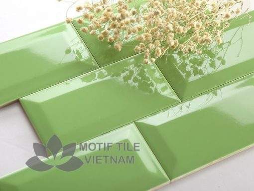 สีเขียวอ่อน