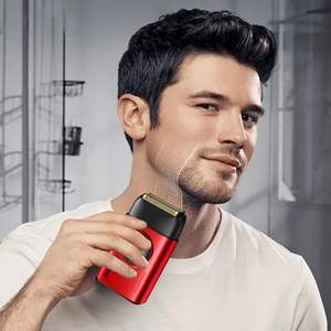 Afeitadora Eléctrica Inalámbrica para Hombre, con Triple Cuchilla Flotante, Motor de Alta Velocidad, Resistente al Agua IPX7, Pantalla Digital, para Afeitar la Cabeza y el Rostro - Product Image 1
