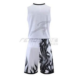 Ensemble d'uniformes de basketball personnalisés à manches courtes respirants avec design sublimé pour ligue estivale unisexe - Product Image 2
