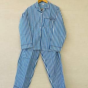 Nouveauté Ensemble de nuit en coton pour enfants Ensemble de pyjama en coton imprimé indien magnifique Ensemble de vêtements de nuit 100% coton - Product Image 1