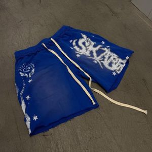 Shorts Homme Personnalisés Unis Imprimés Effet Gonflé Streetwear 100% Coton Haute Qualité Bords Coupés Délavés à l'Acide Strass Écologiques - Product Image 2