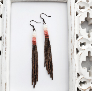 Boucles d'oreilles artisanales à franges en perles de rocaille, effet ombré bronze magique, collection bord de mer - Or - Longues - Product Image 1